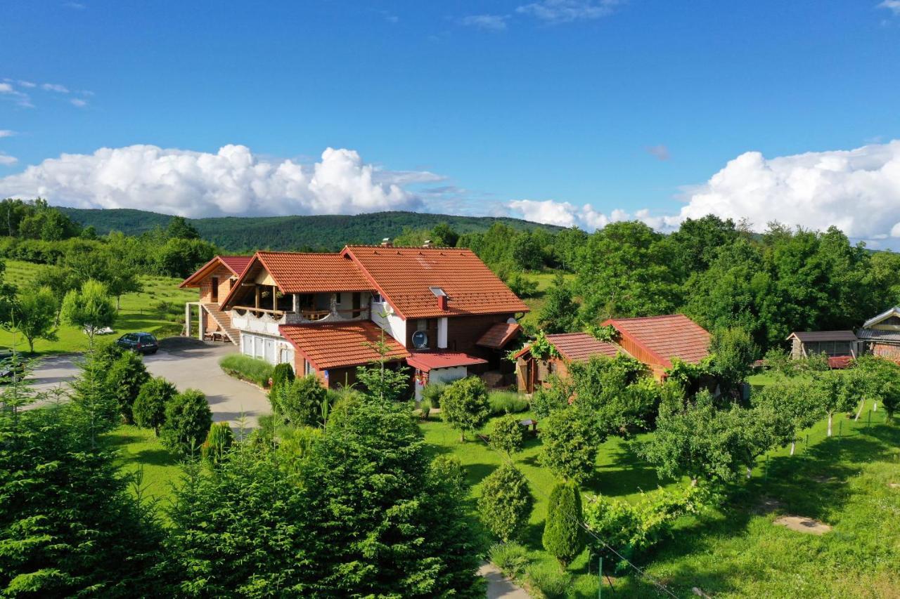 Lavanda Farm Apartmani Rakovica Exterior photo