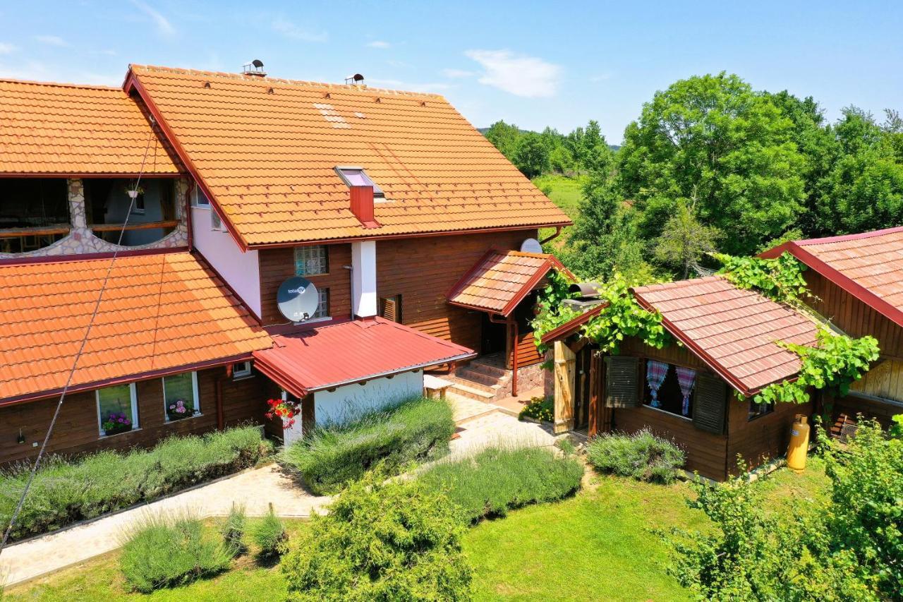 Lavanda Farm Apartmani Rakovica Exterior photo