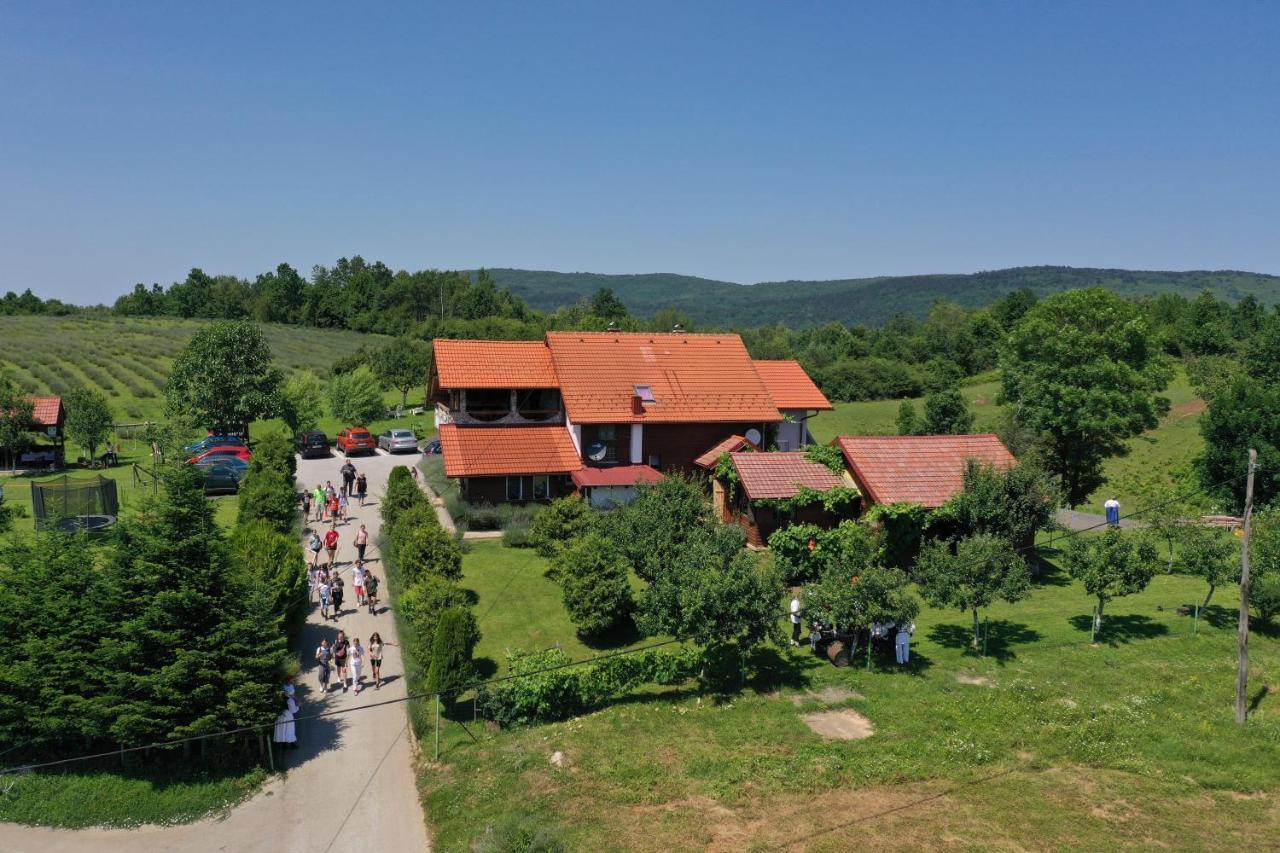 Lavanda Farm Apartmani Rakovica Exterior photo