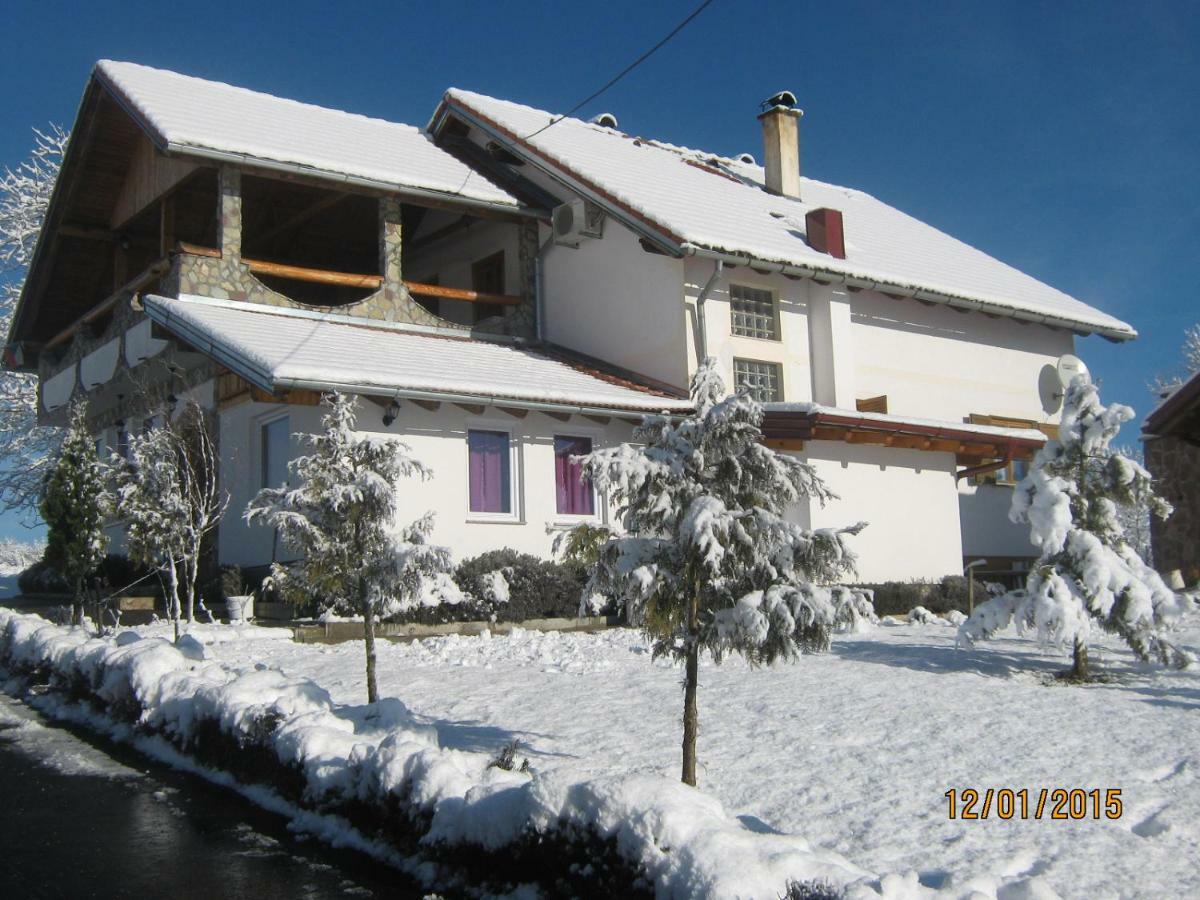 Lavanda Farm Apartmani Rakovica Exterior photo