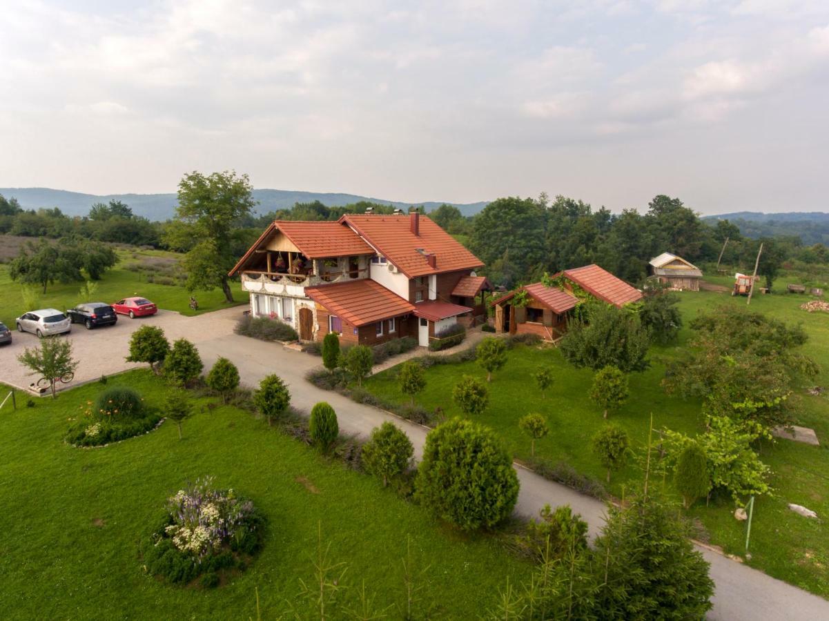 Lavanda Farm Apartmani Rakovica Exterior photo